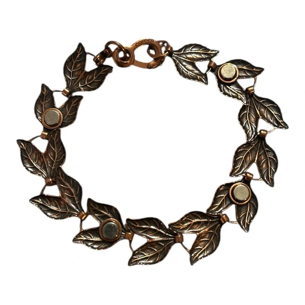 Vintage Solid Copper Bracelet Leaf Link Design Detail Leaves 70s Costume Jewelry